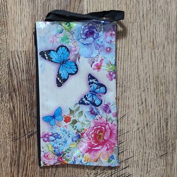 Makeup Bags - Picture 2 of 7